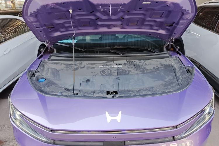 Used Honda P7 2025 Four-Wheel Drive Long-Range Max Engine Bay