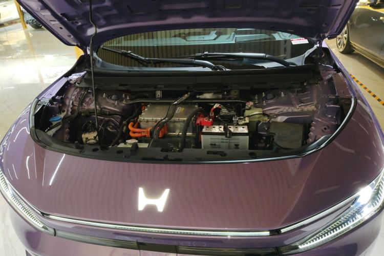 Used Honda P7 2025 Four-Wheel Drive Long-Range Max Engine Bay