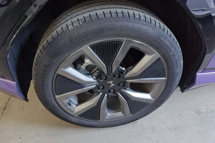 Used Honda P7 2025 Four-Wheel Drive Long-Range Max Exterior 5