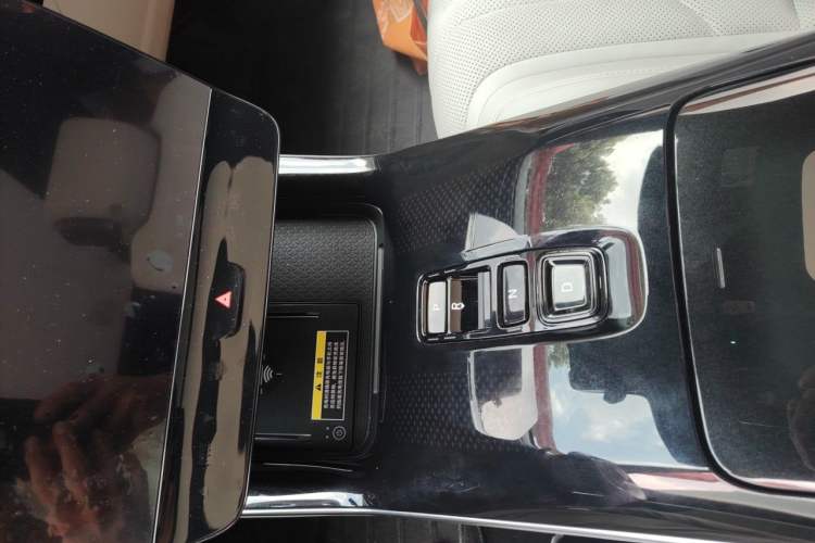 Used Honda P7 2025 Four-Wheel Drive Long-Range Max Gear Lever