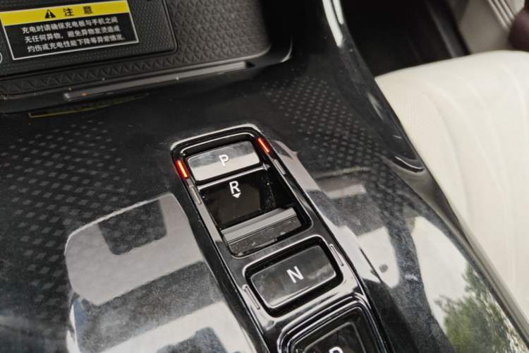 Used Honda P7 2025 Four-Wheel Drive Long-Range Max Gear Lever