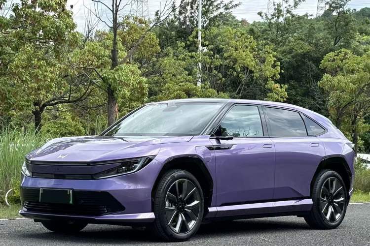 Used Honda P7 2025 Four-Wheel Drive Long-Range Max Guazi used car, China used car export, Used car for sale, Used cars, Cheapest cars for sale