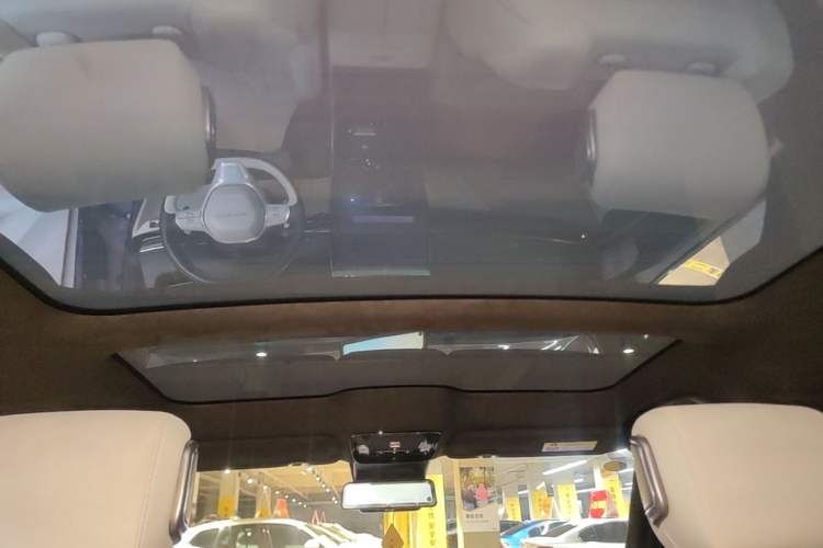 Used Honda P7 2025 Four-Wheel Drive Long-Range Max Headliner