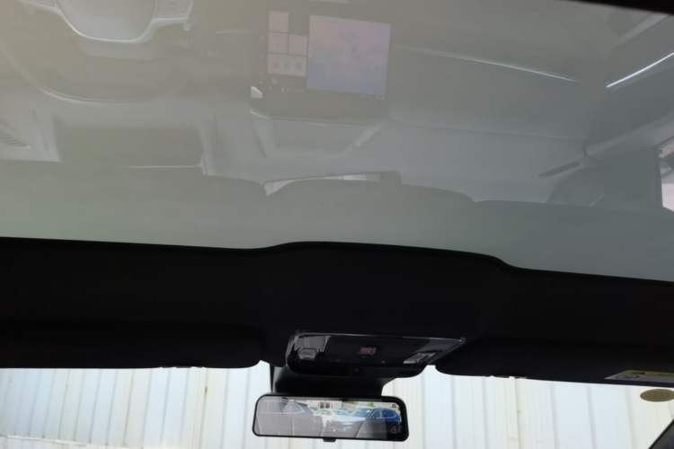 Used Honda P7 2025 Four-Wheel Drive Long-Range Max Headliner