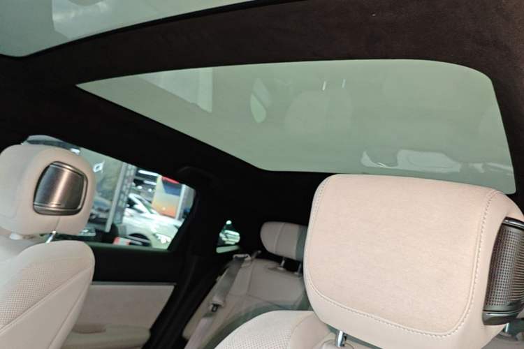 Used Honda P7 2025 Four-Wheel Drive Long-Range Max Headliner