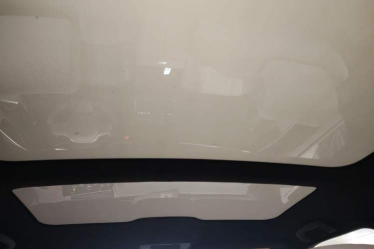Used Honda P7 2025 Four-Wheel Drive Long-Range Max Headliner