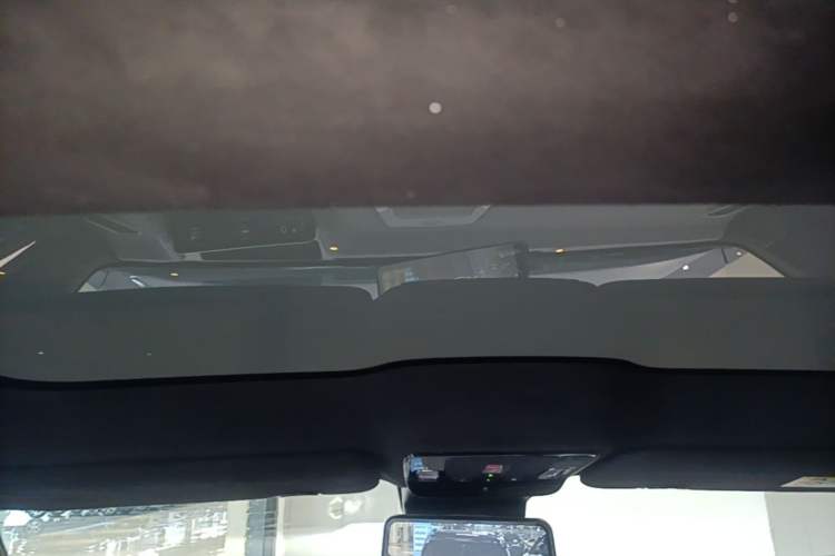 Used Honda P7 2025 Four-Wheel Drive Long-Range Max Headliner