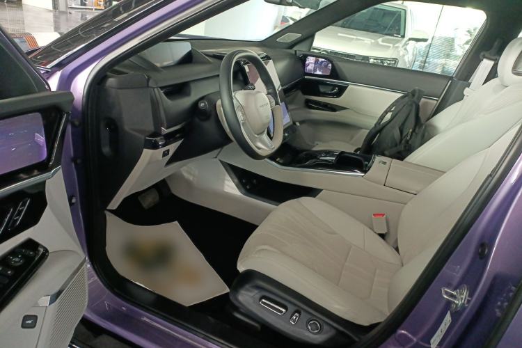 Used Honda P7 2025 Four-Wheel Drive Long-Range Max Interior 3