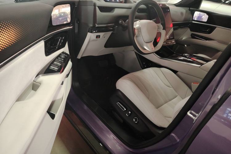 Used Honda P7 2025 Four-Wheel Drive Long-Range Max Interior 3