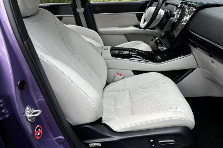 Used Honda P7 2025 Four-Wheel Drive Long-Range Max Interior 8