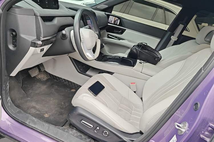 Used Honda P7 2025 Four-Wheel Drive Long-Range Max Left Front Seat