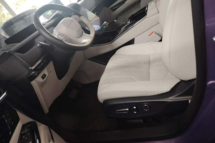 Used Honda P7 2025 Four-Wheel Drive Long-Range Max Left Front Seat