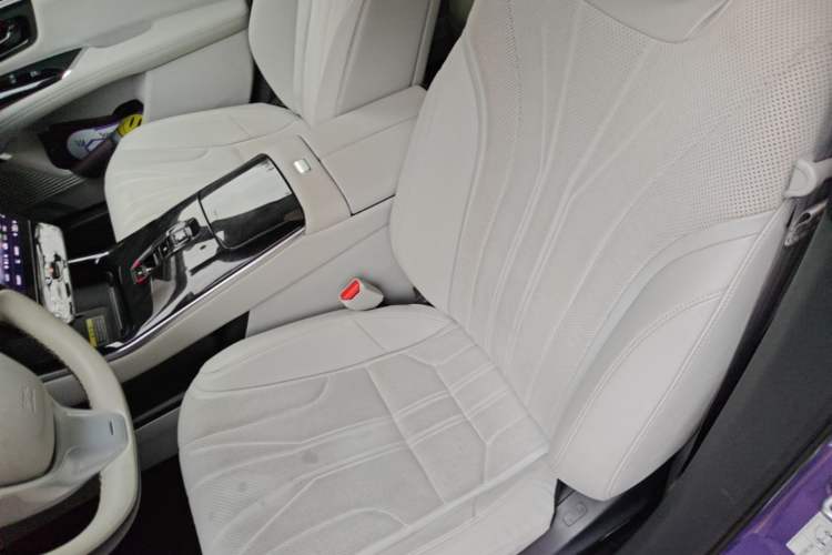 Used Honda P7 2025 Four-Wheel Drive Long-Range Max Left Front Seat