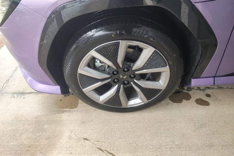 Used Honda P7 2025 Four-Wheel Drive Long-Range Max Left Front Wheel Hub