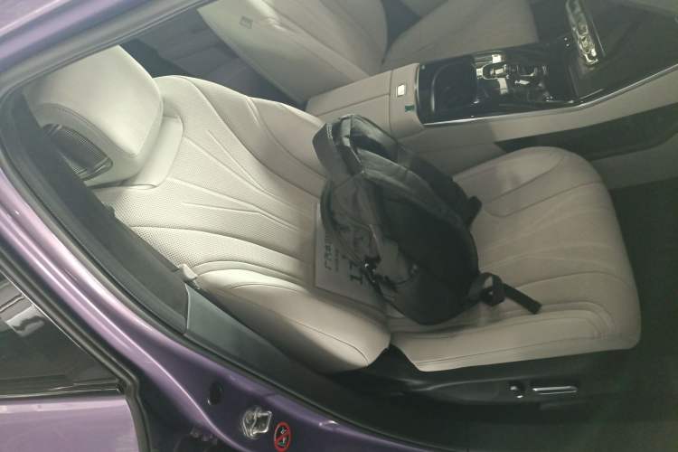 Used Honda P7 2025 Four-Wheel Drive Long-Range Max Right Front Seat