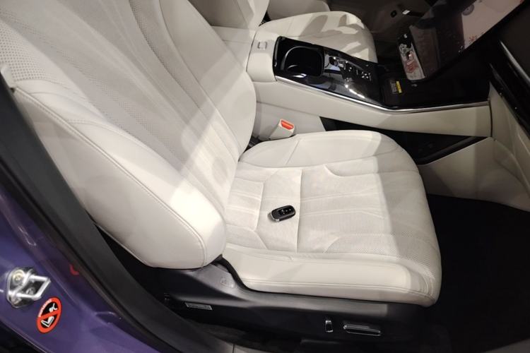Used Honda P7 2025 Four-Wheel Drive Long-Range Max Right Front Seat