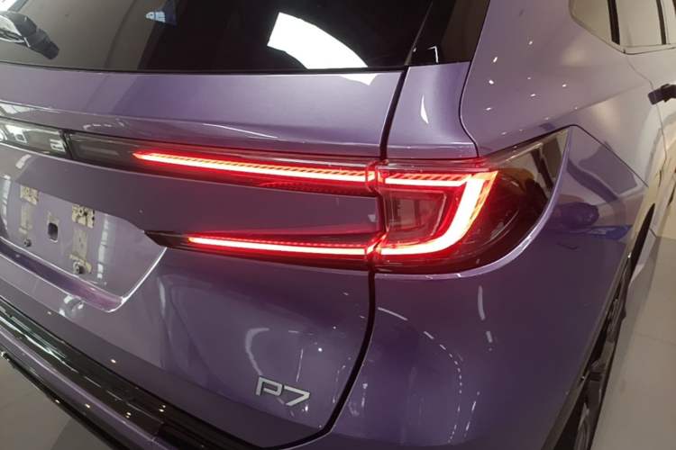 Used Honda P7 2025 Four-Wheel Drive Long-Range Max Right Rear Taillight