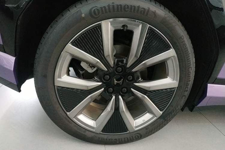 Used Honda P7 2025 Four-Wheel Drive Long-Range Max Right Rear Wheel Hub