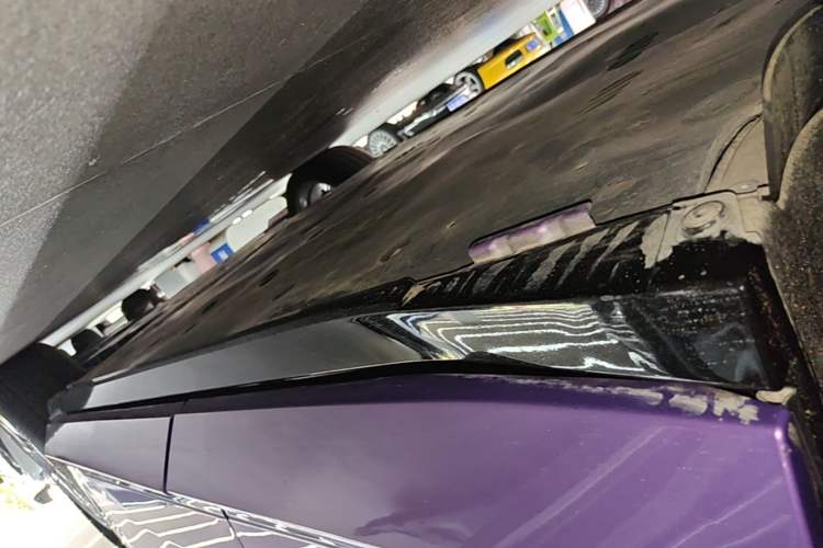 Used Honda P7 2025 Four-Wheel Drive Long-Range Max Right Side Sill