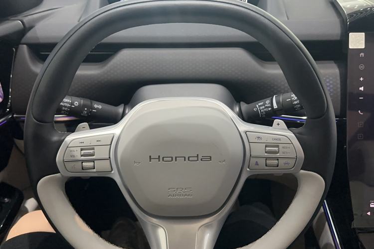 Used Honda P7 2025 Four-Wheel Drive Long-Range Max Steering Wheel