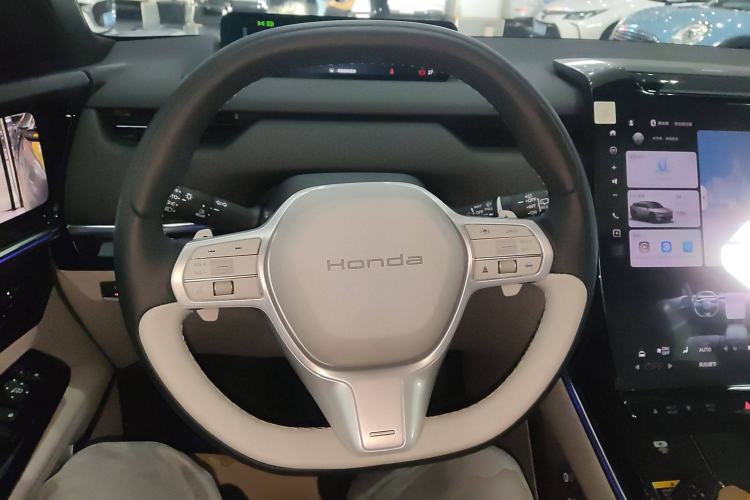 Used Honda P7 2025 Four-Wheel Drive Long-Range Max Steering Wheel
