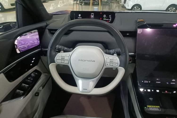 Used Honda P7 2025 Four-Wheel Drive Long-Range Max Steering Wheel