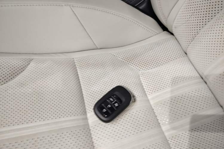 Used Honda P7 2025 Four-Wheel Drive Long-Range Max Vehicle Key