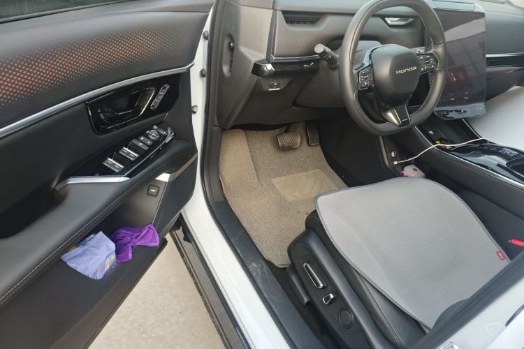 Used Honda P7 2025 Rear-Drive Long-Range Pro Driver Seat
