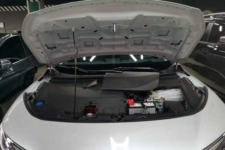 Used Honda P7 2025 Rear-Drive Long-Range Pro Engine Bay