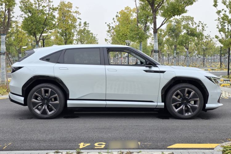 Used Honda P7 2025 Rear-Drive Long-Range Pro Exterior 4