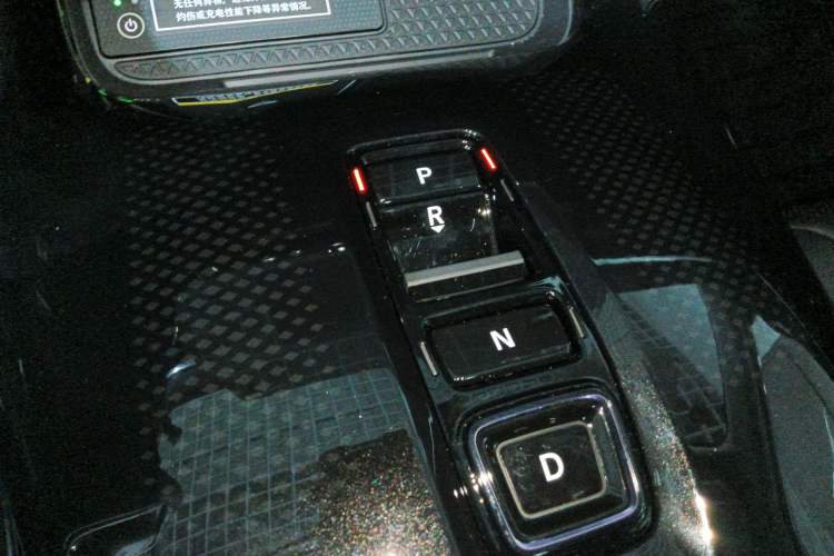 Used Honda P7 2025 Rear-Drive Long-Range Pro Gear Lever
