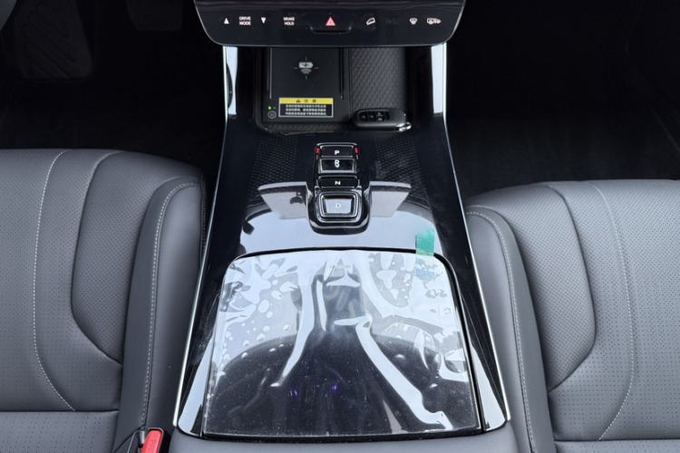 Used Honda P7 2025 Rear-Drive Long-Range Pro Interior 7