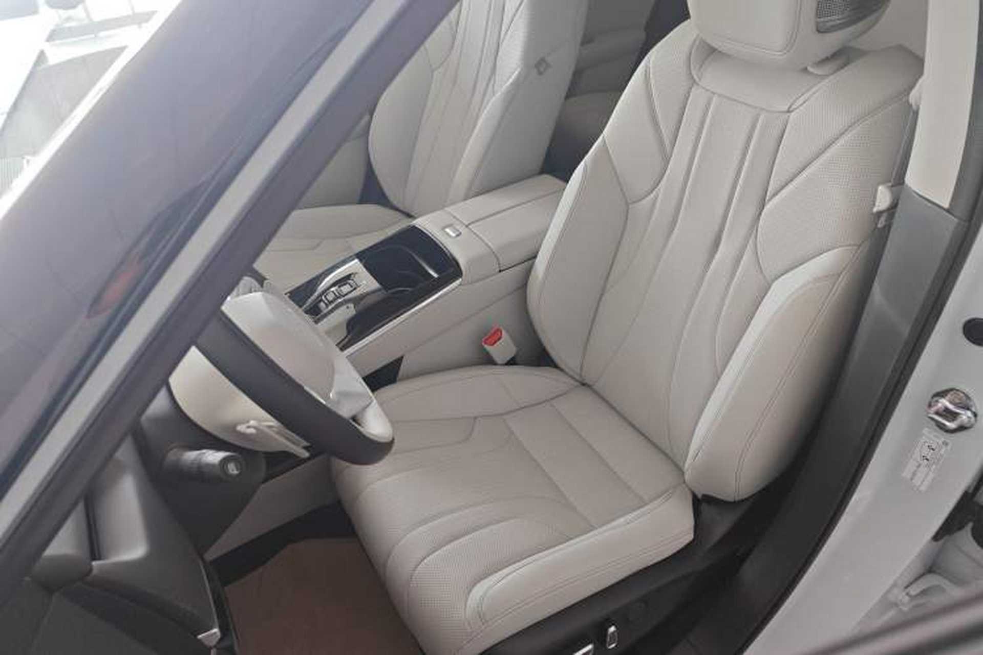 Used Honda P7 2025 Rear-Drive Long-Range Plus Left Front Seat
