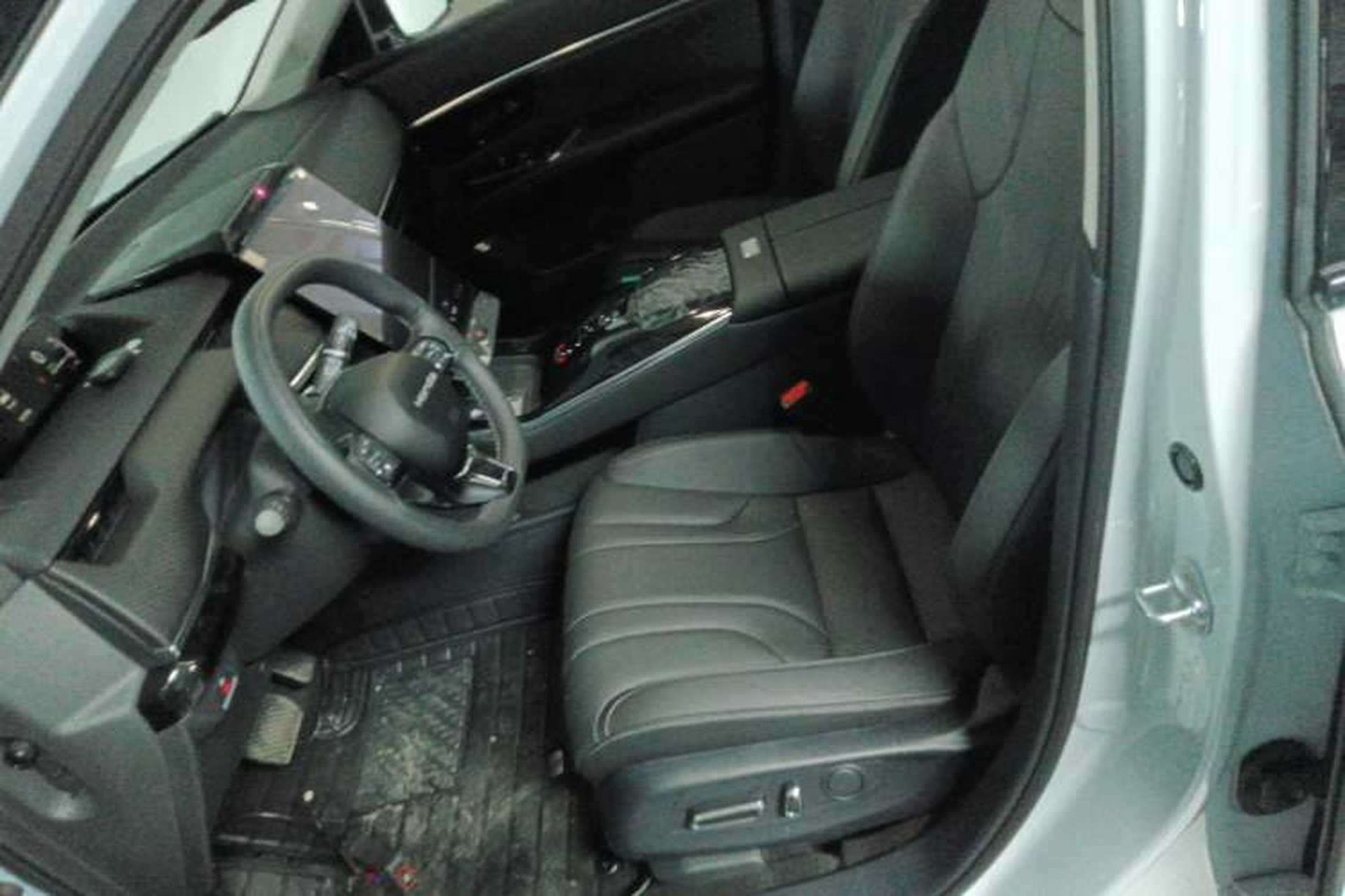 Used Honda P7 2025 Rear-Drive Long-Range Pro Left Front Seat