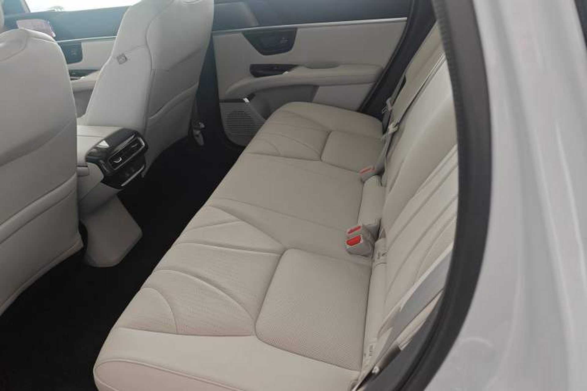 Used Honda P7 2025 Rear-Drive Long-Range Plus Left Rear Seat