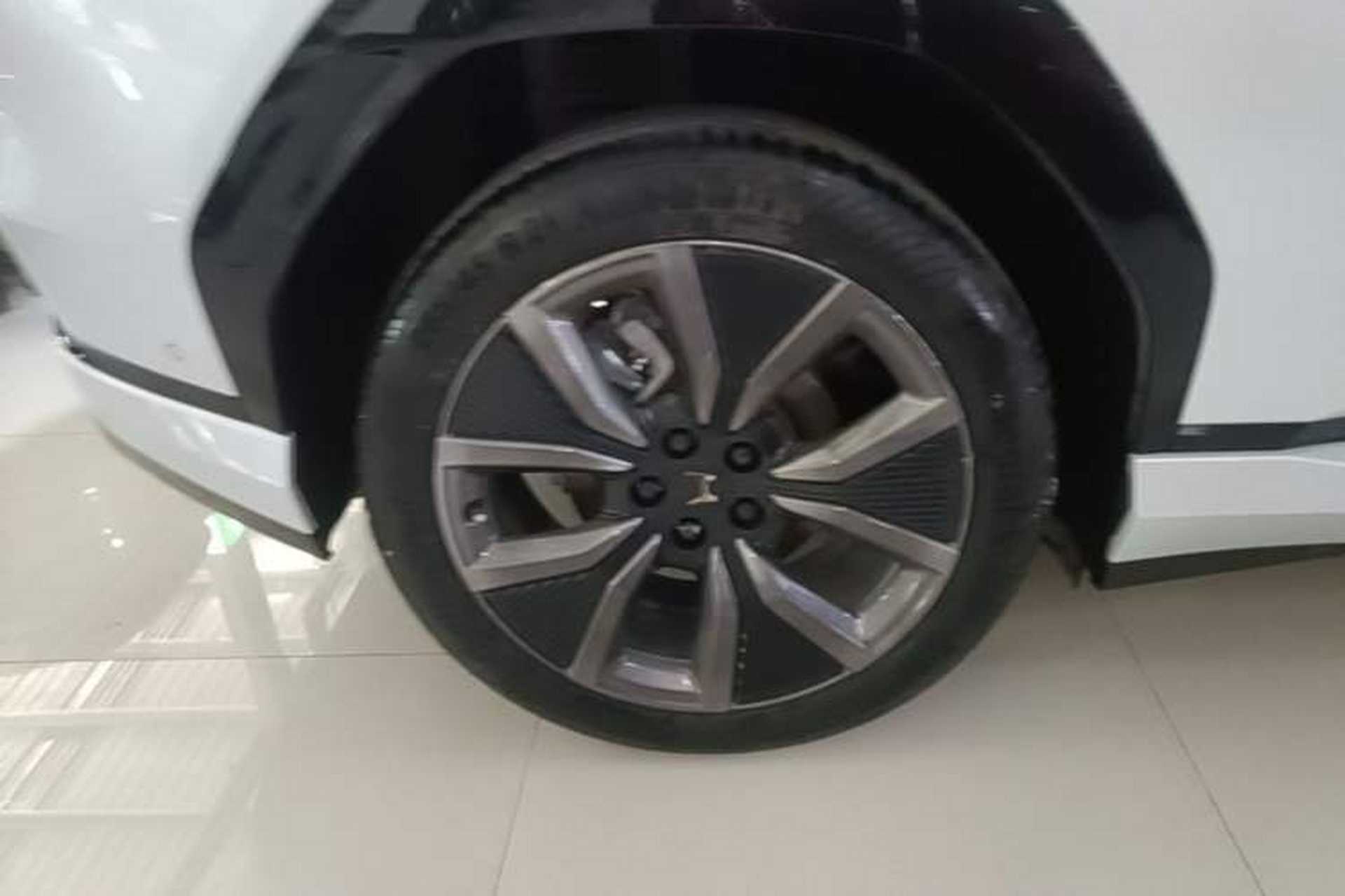 Used Honda P7 2025 Rear-Drive Long-Range Pro Right Rear Wheel Hub