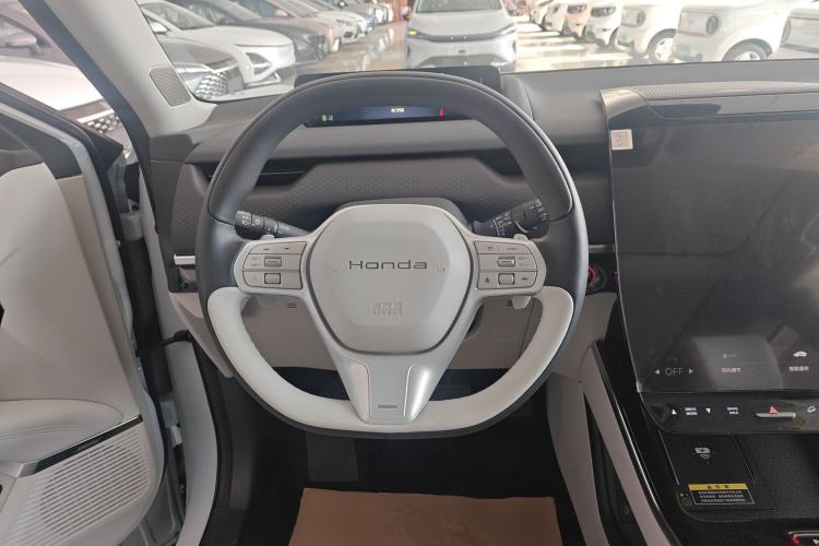 Used Honda P7 2025 Rear-Drive Long-Range Plus Steering Wheel