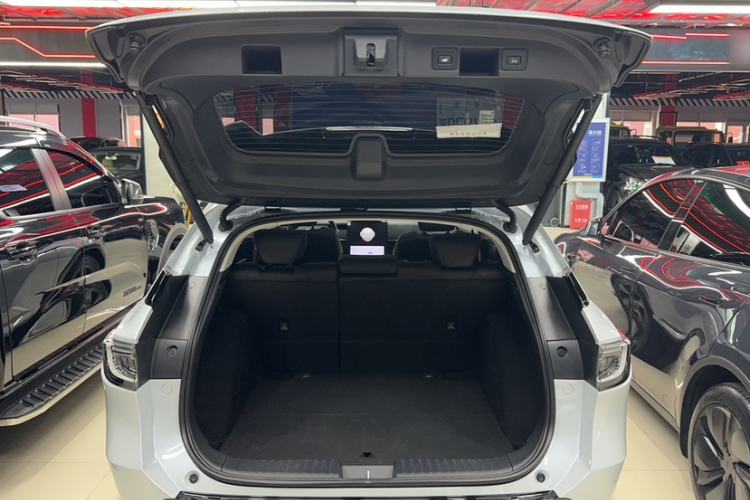 Used Honda P7 2025 Rear-Drive Long-Range Pro Trunk