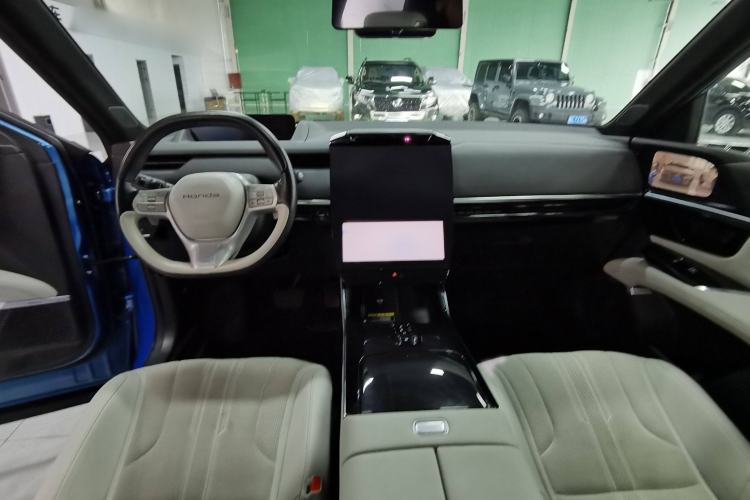 Used Honda S7 2025 Navigator Edition Interior 1
