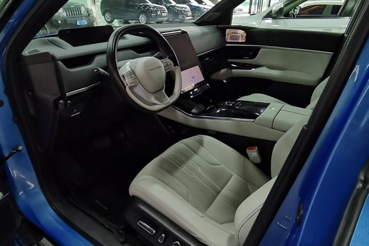 Used Honda S7 2025 Navigator Edition Interior 2