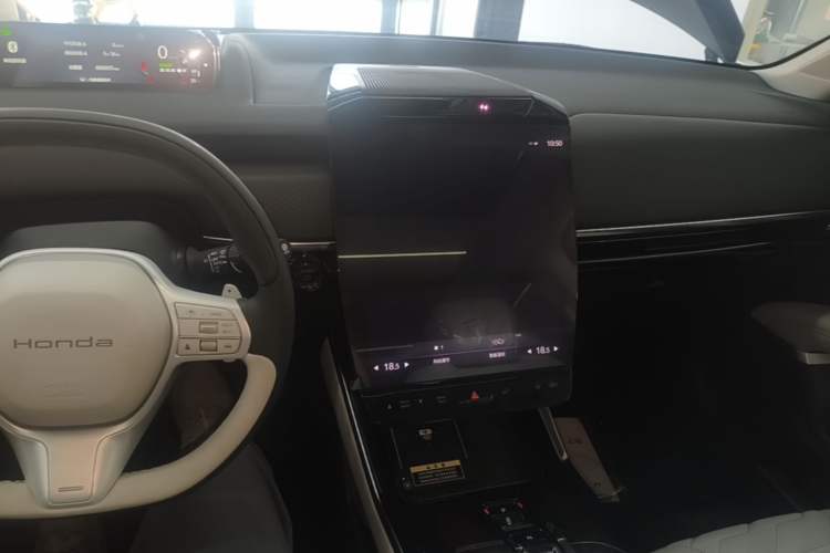 Used Honda S7 2025 Trailblazer Edition Center Console
