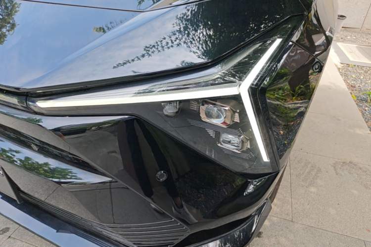Used Honda S7 2025 Trailblazer Edition Left Front Headlight