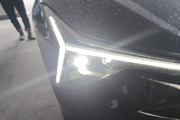Used Honda S7 2025 Trailblazer Edition Right Front Headlight