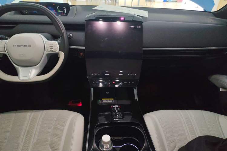Used Honda S7 2025 Navigator Edition Audio And AC Panel