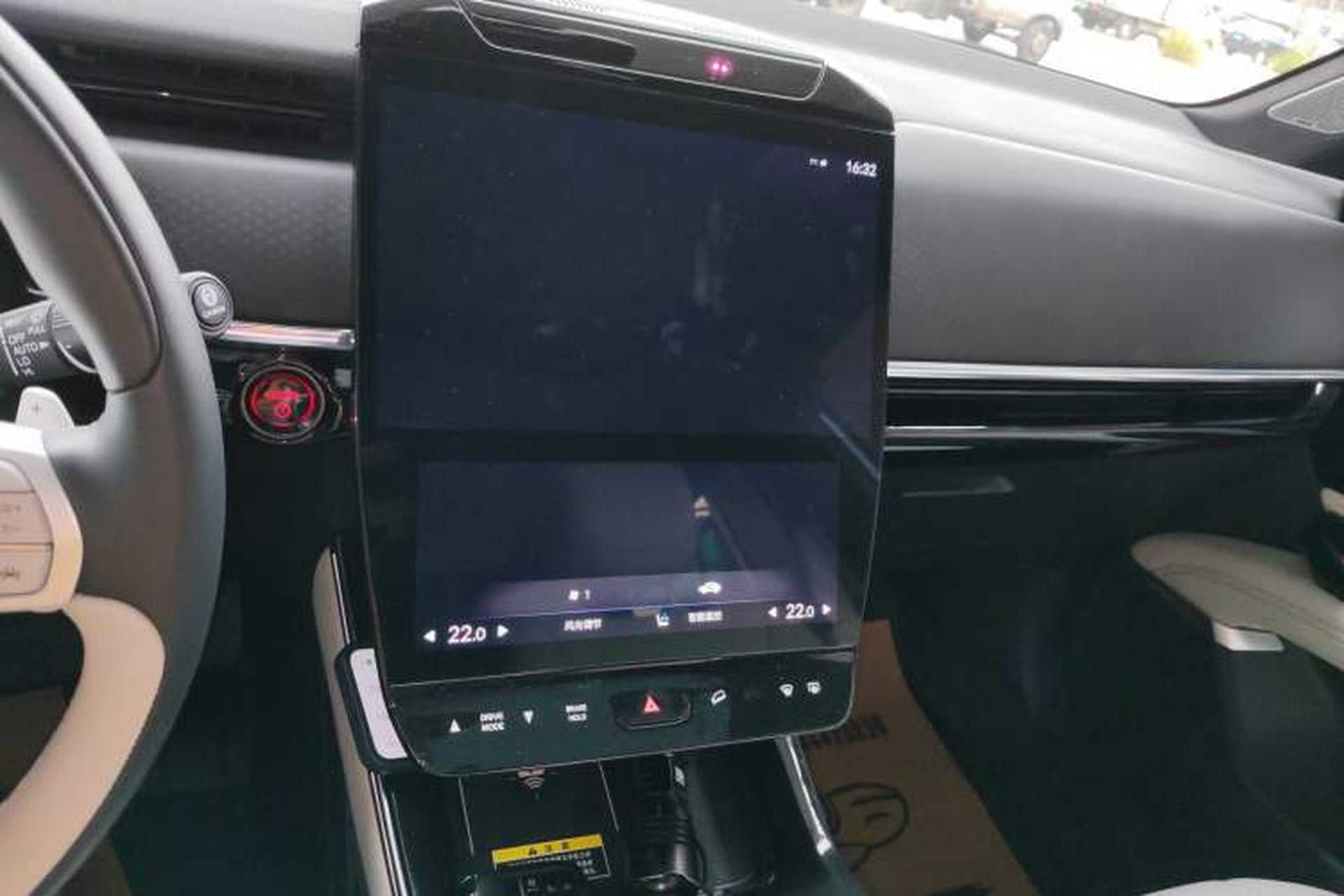 Used Honda S7 2025 Navigator Edition Audio And AC Panel