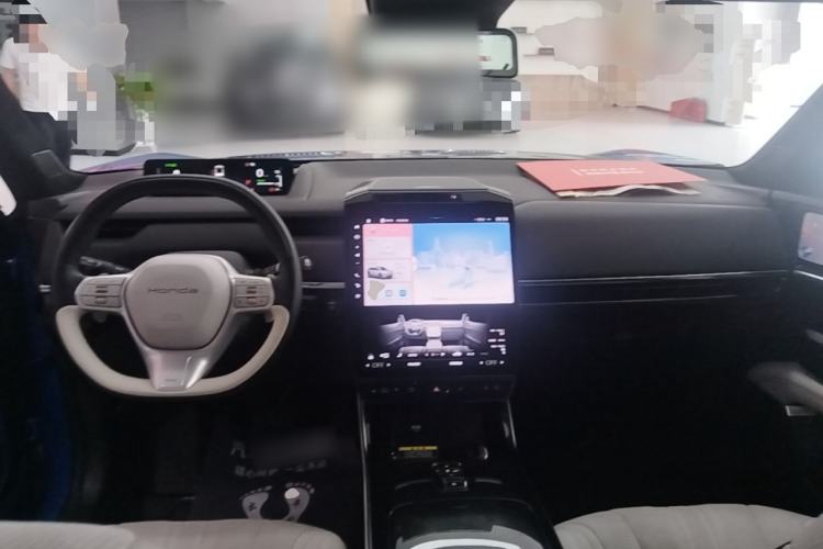 Used Honda S7 2025 Navigator Edition Center Console