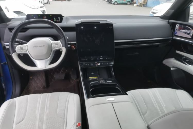 Used Honda S7 2025 Navigator Edition Center Console