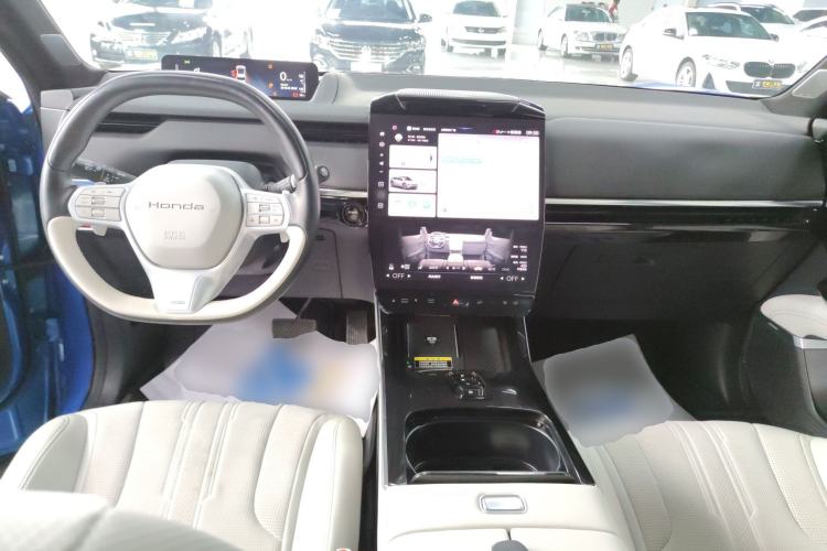 Used Honda S7 2025 Navigator Edition Center Console
