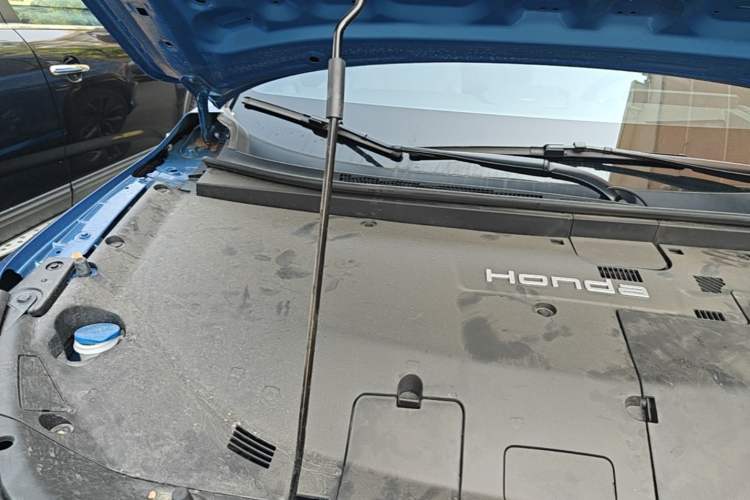Used Honda S7 2025 Navigator Edition Engine Bay Right