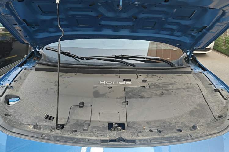Used Honda S7 2025 Navigator Edition Engine Bay